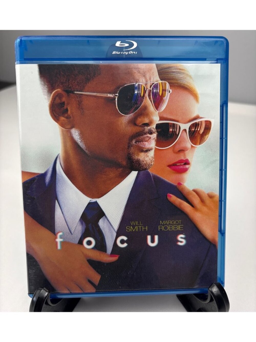 Focus Blu-Ray + DVD Combo Pack Movie Will Smith & Margot Robbie Suspense Drama
